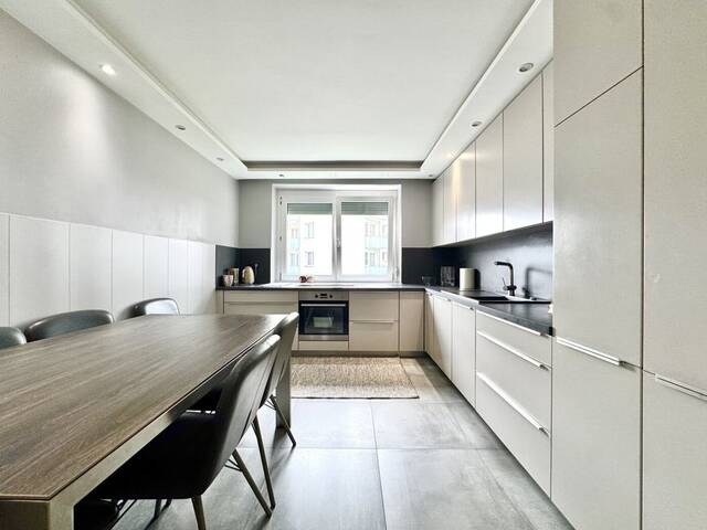 Immobilie in Schwaz - Schwaz: Selten schöne, sanierte 4-Zimmer-Wohnung mit zwei Balkonen und großzügigem Kellerraum - Bild 2