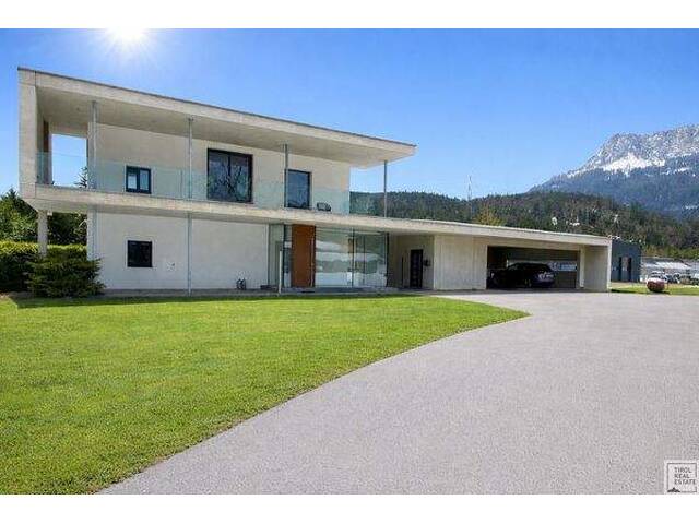 Immobilie in Pflach - Ein Meisterwerk der Architektur - Luxusvilla voller Licht, Ruhe und Stil auf großem Grundstück - Bild 1