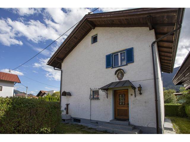 Immobilie in Oberhofen im Inntal - Renovierungsbedürftiges Einfamilienhaus in sonniger Dorflage - Bild 3