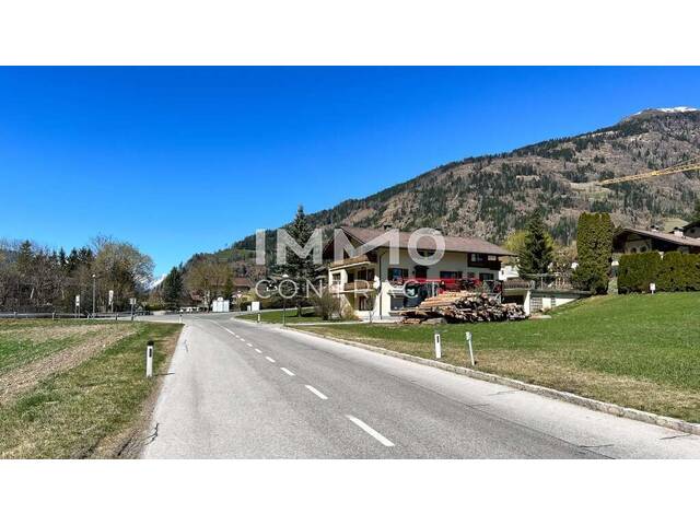 Immobilie in Oberlienz - Wohnhaus und vier Bauparzellen - Bild 1