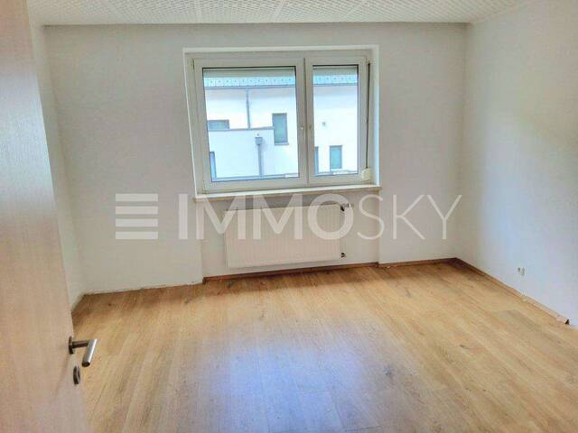 Immobilie in Wilhering - Preisreduktion! Gartenglück, Garage, Carport- einfach, aber gemütlich! - Bild 4