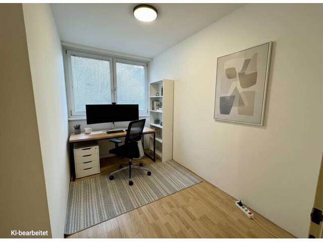 Immobilie in Klosterneuburg - Großzügige Familienwohnung mit Loggia in begehrter Ruhelage von Klosterneuburg - Bild 0
