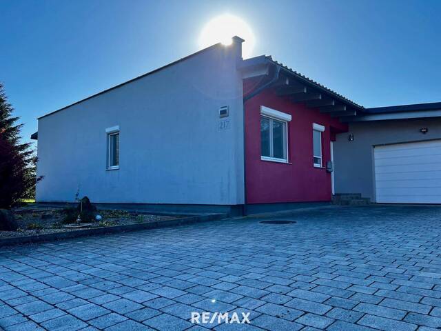 Immobilie in Halbenrain - Einziehen & genießen – stilvoller Bungalow mit Pool nahe Bad Radkersburg - Bild 0