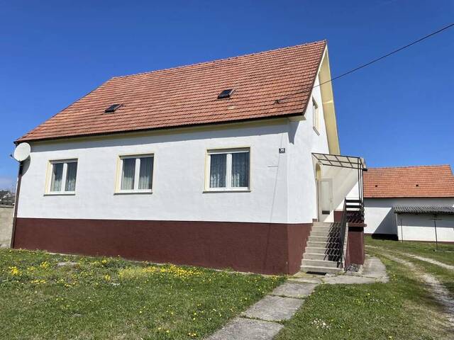 Immobilie in Schattendorf - EHEMALIGES GEHÖFT MIT GROSSEM GARTEN, SCHEUNE UND NEBENGEBÄUDEN! - Bild 1