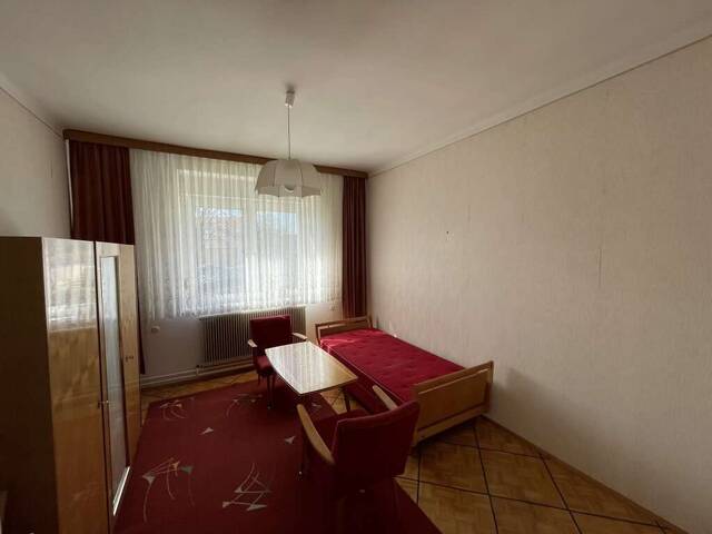 Immobilie in Schattendorf - EHEMALIGES GEHÖFT MIT GROSSEM GARTEN, SCHEUNE UND NEBENGEBÄUDEN! - Bild 3