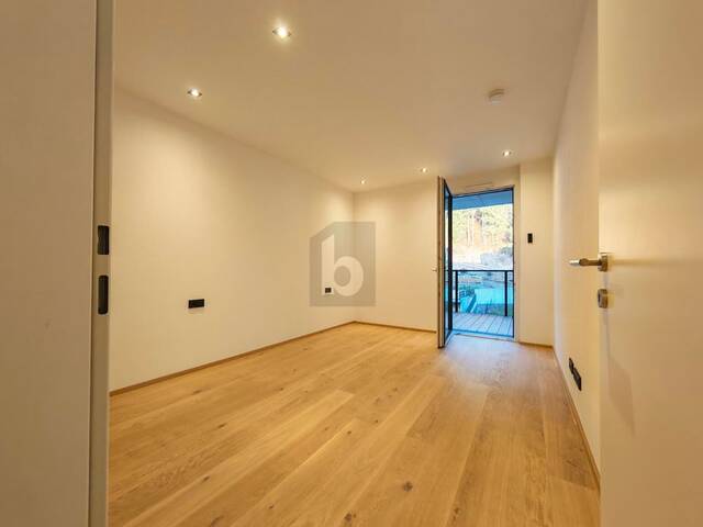 Immobilie in Kirchdorf in Tirol - Preisreduktion! PREISHIT! MODERN UND HOCHWERTIG IN NEUWERTIGER WOHNANLAGE MIT TIEFGARAGE + BALKON - Bild 2