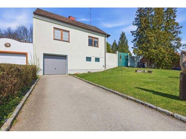 Immobilie in Großweikersdorf - Leben mit Weitblick - unverbaubare Aussicht in perfekter Familienlage! - Bild 1