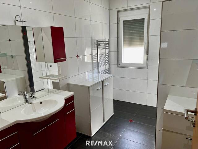 Immobilie in Halbenrain - Einziehen & genießen - stilvoller Bungalow mit Pool nahe Bad Radkersburg - Bild 2