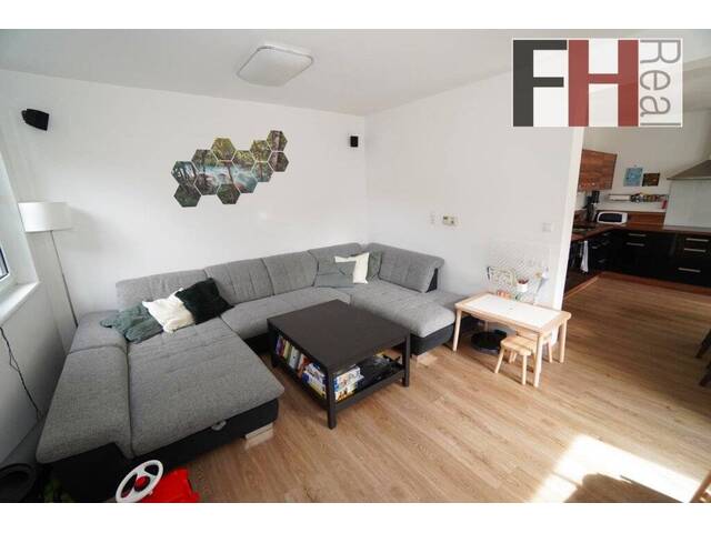Immobilie in Eichgraben - Familienwohnung mit 2 PKW Stellplätzen direkt im Wienerwald - Bild 2