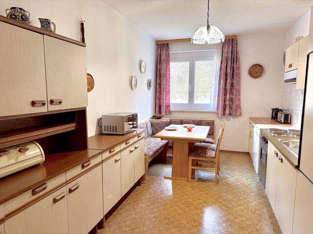 Immobilie in Villach-Warmbad-Judendorf - Gepflegte Wohnung mit großzügigem Balkon und TG-Platz - Bild 2
