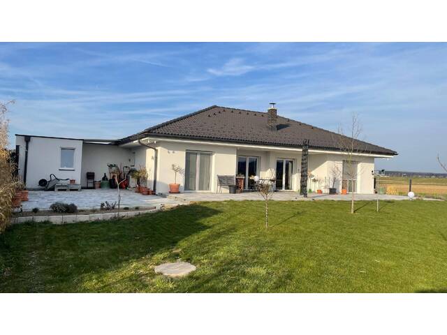 Immobilie in Königsdorf - Exklusiver Bungalow in absoluter Ruhelage mit Traumgrundstück, Nähe Golf & See, Südburgenland - Bild 1