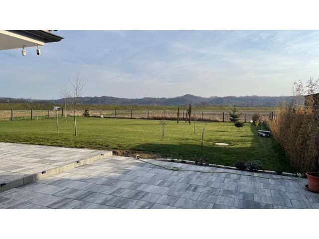 Immobilie in Königsdorf - Exklusiver Bungalow in absoluter Ruhelage mit Traumgrundstück, Nähe Golf & See, Südburgenland - Bild 3