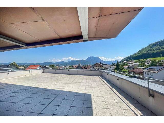 Immobilie in Pinsdorf - Großzügige Dachgeschoss-Wohnung mit toller Terrasse in Pinsdorf - Bild 3