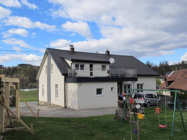 Immobilie in Wies - * GROSSZÜGIGES, SCHÖNES EIN-ZWEIFAMILIENHAUS* - Bild 0