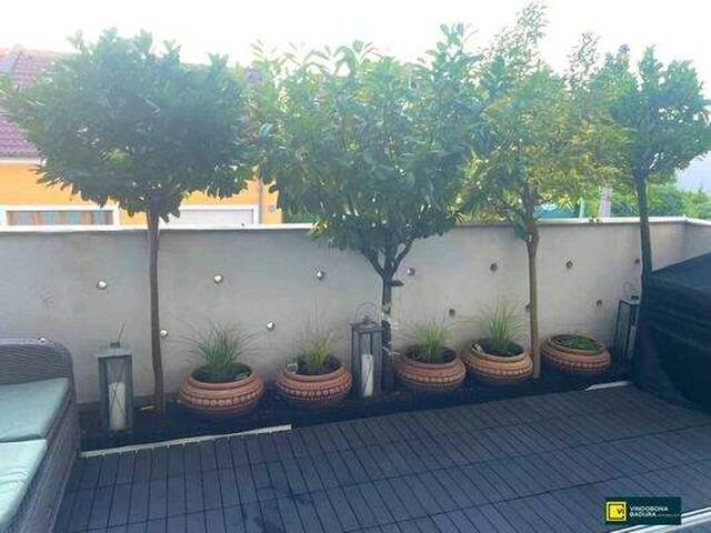 Immobilie in Guntramsdorf - Charmante 3-Zimmer-Wohnung mit Loggia & Balkon in familienfreundlicher Lage - Bild 1