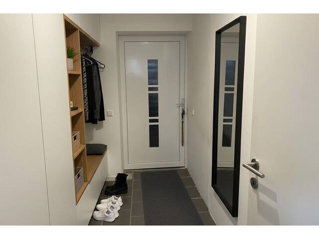Immobilie in Diersbach - Geräumige 4-Zi-Wohnung in Diersbach, teilrenoviert mit Balkon, EBK & Stellplatz - nur 80.000€! - Bild 3