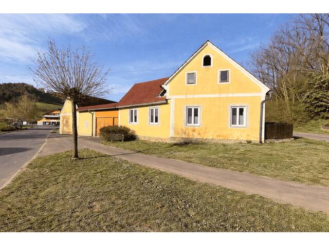 Immobilie in Kalch - Idyllischer Dreikanthof in Kalch bei Neuhaus am Klausenbach - viel Platz im Grünen zum Ankommen und Wohlfühlen - Bild 0