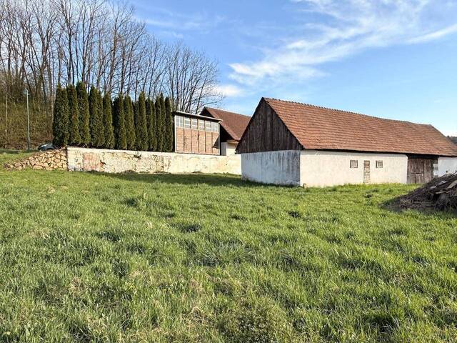 Immobilie in Kalch - Idyllischer Dreikanthof in Kalch bei Neuhaus am Klausenbach - viel Platz im Grünen zum Ankommen und Wohlfühlen - Bild 3