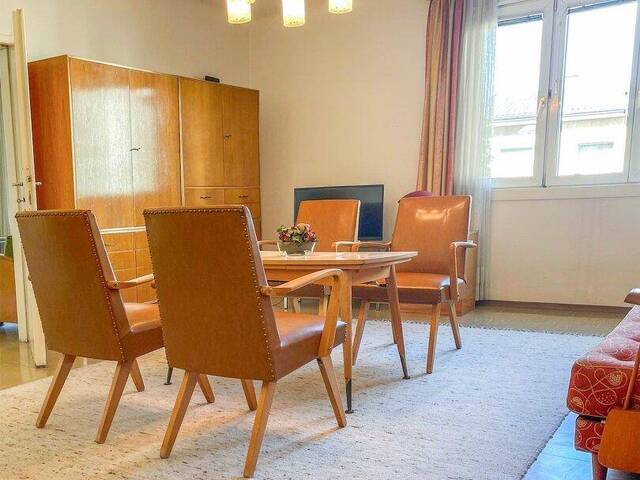 Immobilie in Schwechat - 137 m² Wohnfläche – großzügige 4-Zimmer-Wohnung mit Entwicklungspotenzial - Bild 1