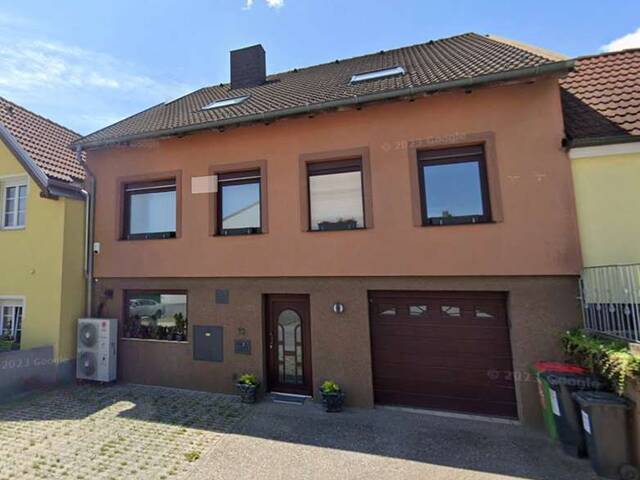 Immobilie in Schönkirchen-Reyersdorf - Sparsames Einfamilienhaus mit Photovoltaik & Luftwärmepumpe - Bild 0