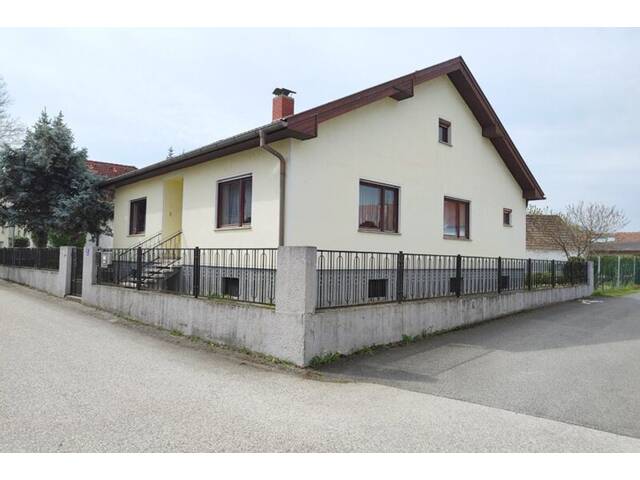 Immobilie in Trausdorf an der Wulka - Schönes Einfamilienhaus mit kleinem Garten in Trausdorfer Zentrumslage! - Bild 3