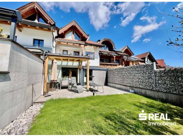 Immobilie in Kirchberg in Tirol - Helles großzügiges Reihenhaus in Kirchberg mit Garten, Balkon & 2 Stellplätzen! - Bild 0