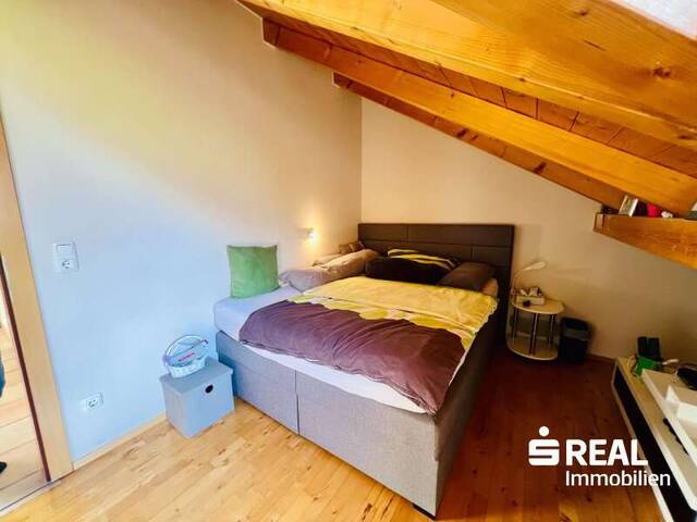 Immobilie in Kirchberg in Tirol - Helles großzügiges Reihenhaus in Kirchberg mit Garten, Balkon & 2 Stellplätzen! - Bild 2