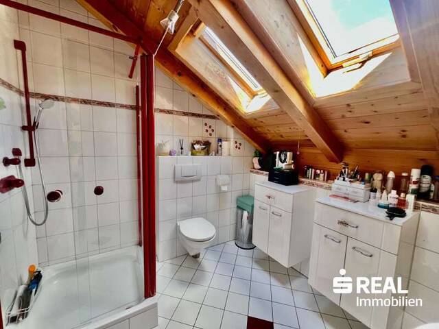 Immobilie in Kirchberg in Tirol - Helles großzügiges Reihenhaus in Kirchberg mit Garten, Balkon & 2 Stellplätzen! - Bild 4