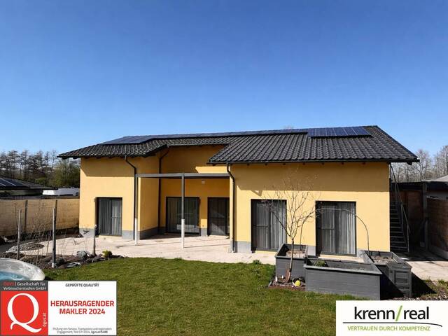Immobilie in Dorf - Zuhause mit Zukunft: moderner Bungalow mit vielen Extras & Ausbaupotential - Bild 0