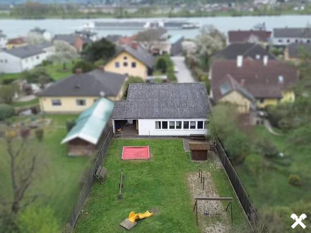 Immobilie in Marbach an der Donau - Projekt auf hervorragender Basis möglich - ehemaliger Kindergarten mit Garten erwerbbar! - Bild 1