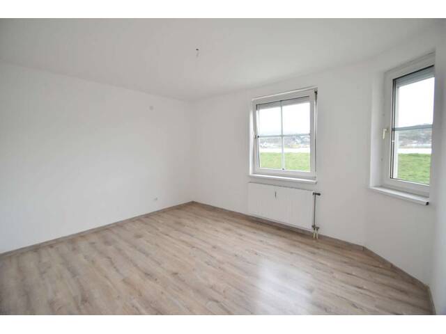 Immobilie in Pöchlarn - Modernisierte 3-Zimmer Wohnung mit Loggia, nahe dem Donauradweg! - Bild 3