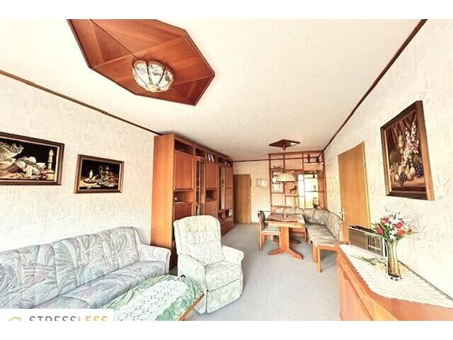 Immobilie in Hollabrunn - Familienfreundliche, zentrumsnahe 4 Zimmer-Wohnung mit kleiner Loggia in absoluter Grünruhelage von Hollabrunn - Bild 3