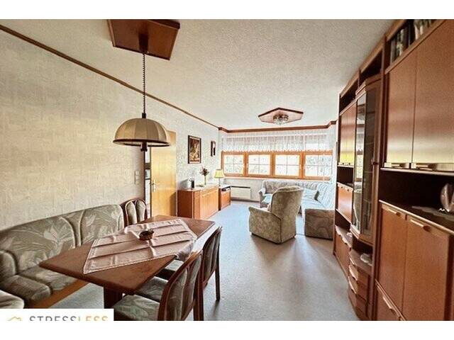 Immobilie in Hollabrunn - Familienfreundliche, zentrumsnahe 4 Zimmer-Wohnung mit kleiner Loggia in absoluter Grünruhelage von Hollabrunn - Bild 4