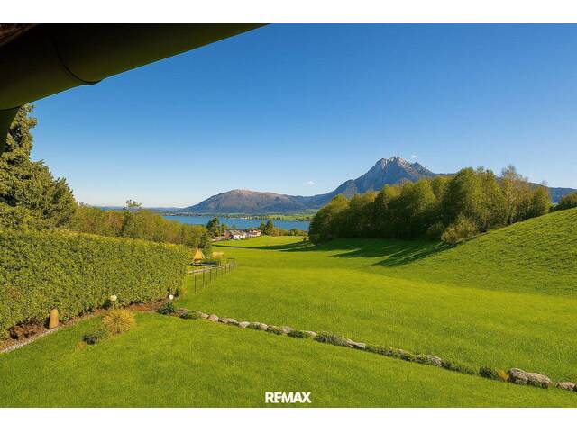 Immobilie in Altmünster - Wunderschöne Landhaus-Villa mit tollem Seeblick in Traumlage - Bild 0