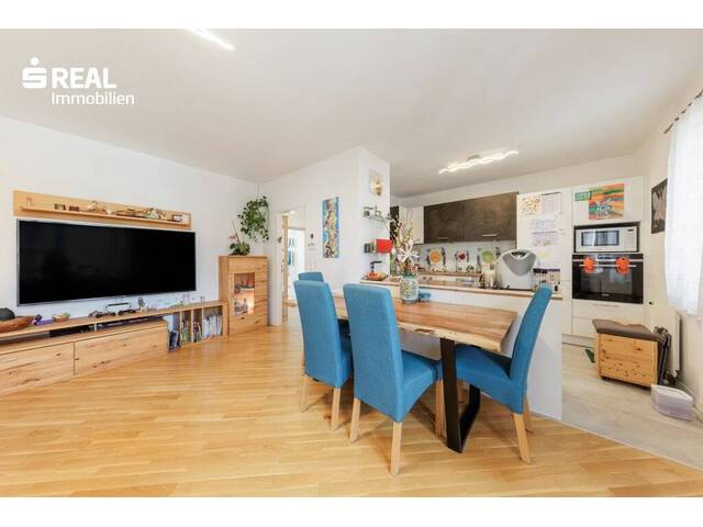 Immobilie in Korneuburg - WOHNTRAUM - WUNDERSCHÖNE 4 ZIMMERWOHNUNG MIT BALKON UND GARAGENPLATZ - Bild 1