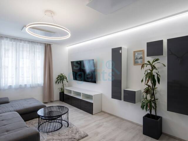 Immobilie in Ebenfurth - Modernisierte Wohnung mit Smart-Home-System nur 4 Minuten zum Neufelder See - Bild 0