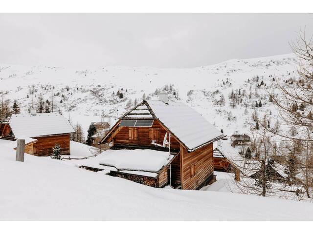 Immobilie in Ramingstein - Seltenes Almchalet mit Zweitwohnsitzwidmung auf der Karneralm - Bild 0