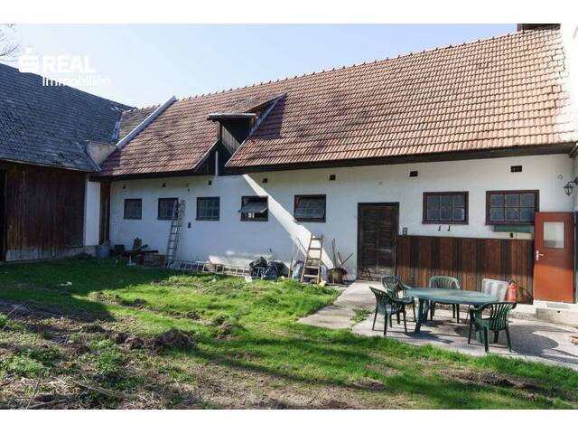 Immobilie in Altendorf - Wunderschöner Ausblick auf die umliegenden Hausberge - 107m² Wohnhaus plus 100m² Stall, Scheune und Altbestand! - Bild 3
