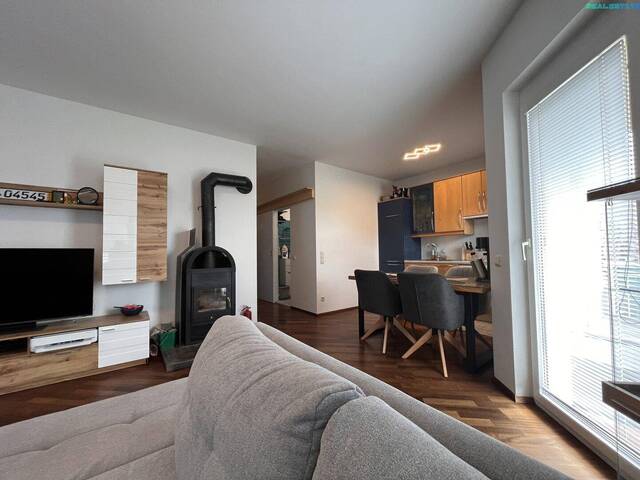Immobilie in Mistelbach - Gemütliche 2-Zi-Wohnung mit Balkon & Stellplatz in Mistelbach, nur €229.000! - Bild 0
