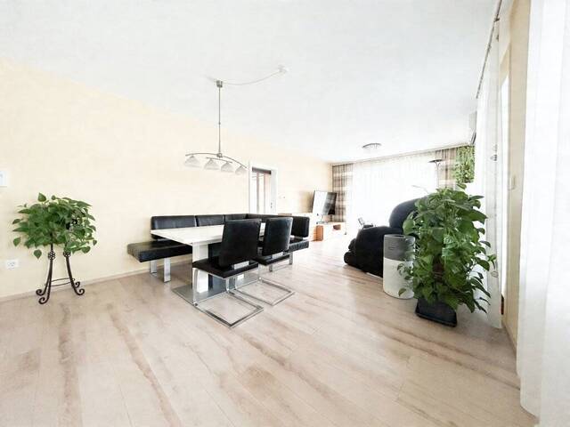 Immobilie in Bad Deutsch-Altenburg - Attraktive 3-Zimmer-Wohnung mit Terrasse in ruhiger Lage von Bad Deutsch-Altenburg - inklusive 2 Kfz-Stellplätze - Bild 1