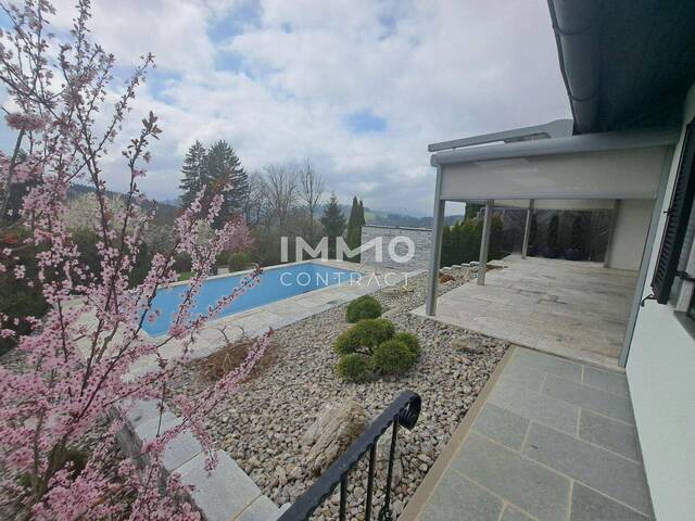 Immobilie in Schlierbach - ++Ferienhaus in Oberschlierbach mit Terrasse, Pool und Fernblick in die Berge++ - Bild 0