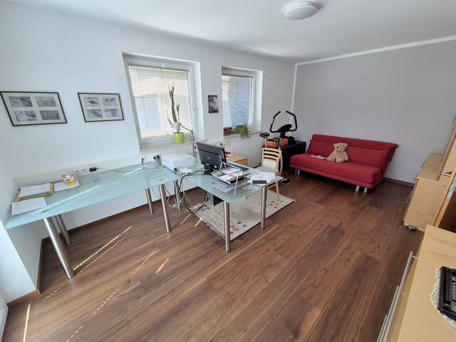 Immobilie in Hall in Tirol - Großes Einfamilienhaus mit Doppelgarage in Top-Lage - Bild 4