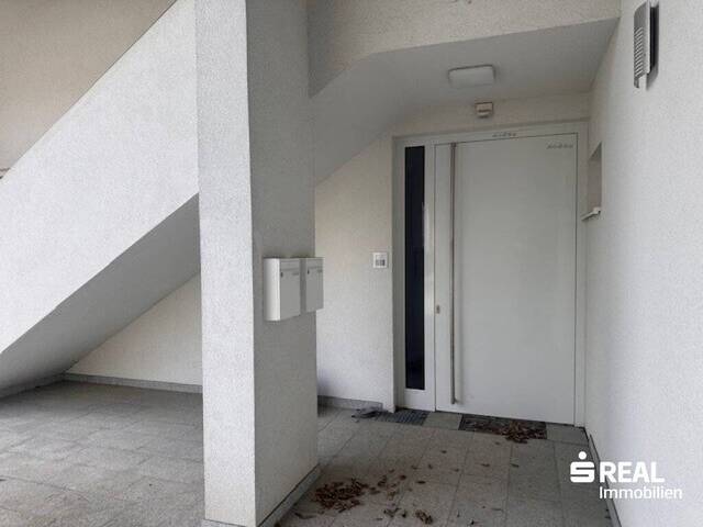 Immobilie in Altenberg bei Linz - Großzügige Dachgeschosswohnung mit Terrasse in 4203 Altenberg - Top 1 - Bild 2