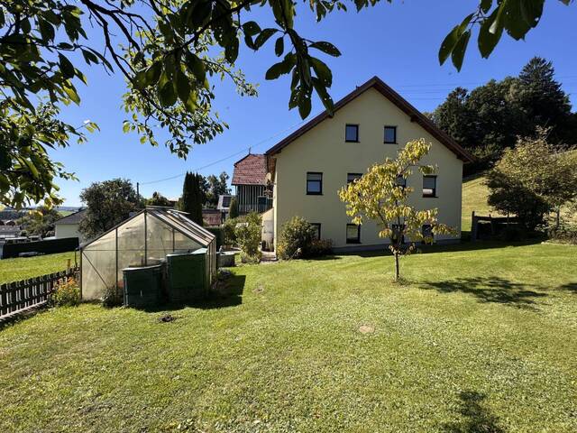 Immobilie in Neustift im Mühlkreis - Charmantes Sacherl mit ca. 12.000 m² Grundfläche - Bild 1