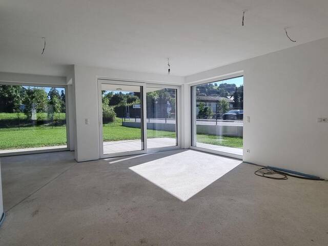 Immobilie in Wolfsgraben - MODERNES 6-ZIMMER-HAUS - Ideal für Familien mit Platzbedarf - Bild 2