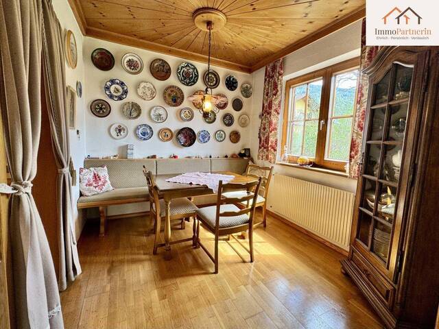 Immobilie in Fischertratten - Charmantes Landhaus mit Alpenblick, 2.400 m² Bauland & Ausbaupotenzial - Bild 2
