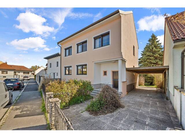 Immobilie in Enzersfeld im Weinviertel - Ihr Familienhaus im Grünen: großer Garten, überdachte Terrasse & Balkon – ca. 30 Min. nach Wien Mitte - Bild 0