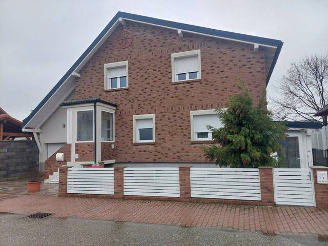 Immobilie in Prellenkirchen - 2472 Prellenkirchen - Einfamilienhaus - mit separater Einliegerwohnung - Bild 0