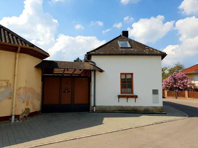 Immobilie in Leobersdorf - Bauernhaus mit zwei Wohneinheiten   Nebengebäude! - Bild 3