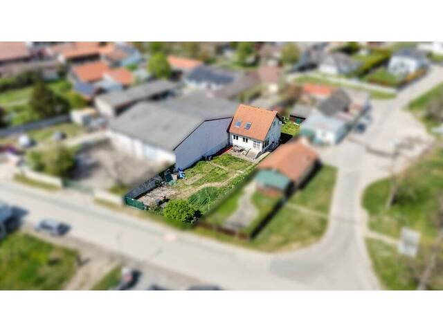 Immobilie in Großhofen - Charmantes Einfamilienhaus in Großhofen mit Garten, Terrasse, 4 Zimmer, unterkellert - Bild 1